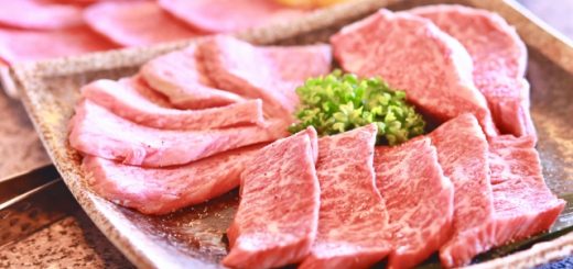 お肉に夢中